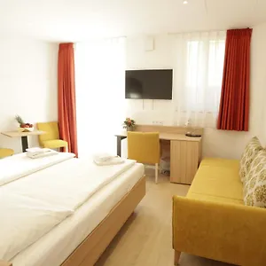 Hotel Adria München