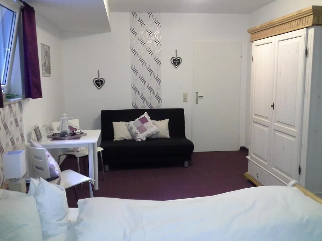 Hotel Haus Mariandl Düsseldorf 2*,